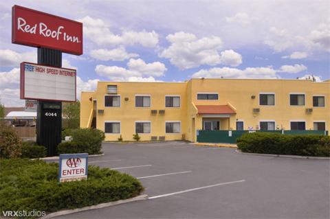 Red Roof Inn Santa Fe 01.[1]